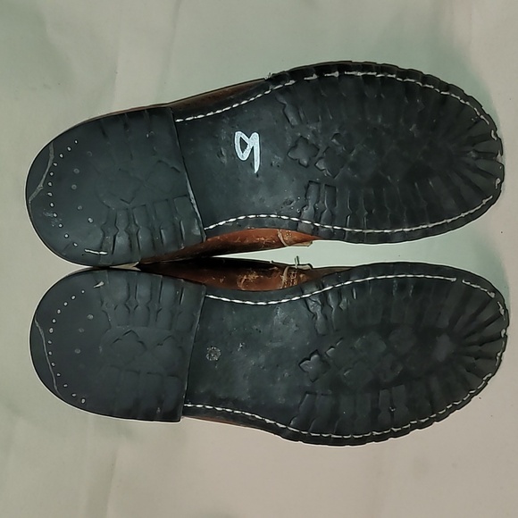 Vintage. Timberland Boot Company. Re-worked leather details. Men's size 12 - Picture 11 of 16